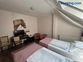 Caballus Lovasmajor Panzió - Image 3