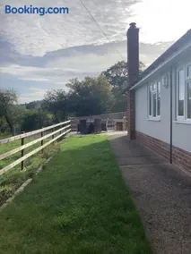 3 Bedroom Bungalow in Llanrhaeadr Ym - Image 1