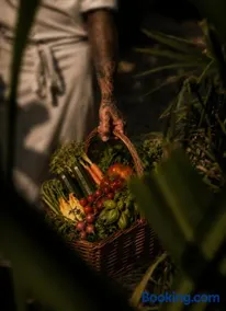INTìO - Image 3