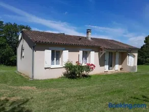 Jolie maison à la campagne avec piscine - Image 1