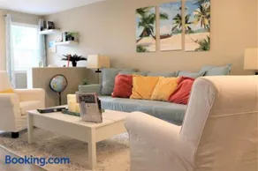 Hot Tub Relax Haven with Firepit and Gameroom - Image 1