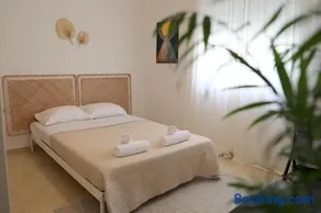 Jasmine Sol Retreat - Image 1