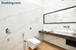 Hotel Royal Place - Image 1