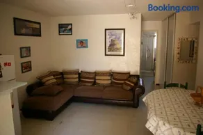 T3 Cosy LeWindy Barcares Bord Lac Proche Plage Accès Lydia Coudalere - Image 2