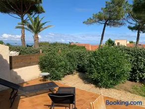 Maison dans Marina privée pieds dans l'eau - Vue mer - Mer à 50 m - Terrasse & jardin sur mer - Image 2