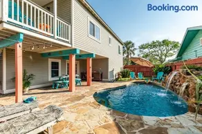 Tortuga Inn - Image 2