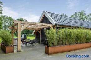Luxurious nature stay in Friesland with jacuzzi - Image 5