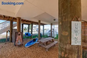 Anchor's Away - Waterfront, Pet Friendly, Pools! - Image 4