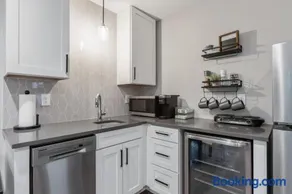 LuxuryDenver Studio w Hot Tub 2 Mi to Downtown - Image 1