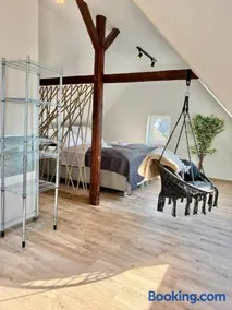 Helles Ferienhaus super zentral mit gratis Stellplätzen N162 - Image 1