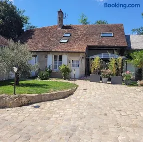 Gîte de la tour de Loire - 65 m2 au pied d'une tour de gué du 17ème siècle - Image 2
