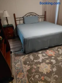 Bushnell River Country Retreat - Image 3
