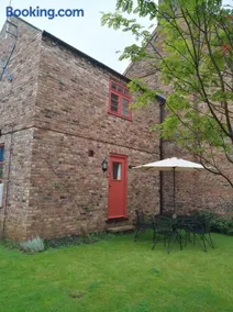 C Farmhouse Accommodation - Image 3
