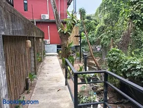 White Jail at Koh Tao Hostel - Image 3