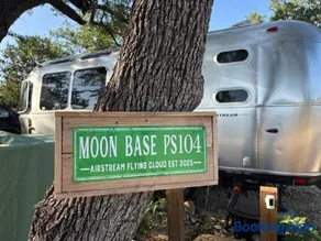 Airstream Flying Cloud at Pennington Grove - Image 2