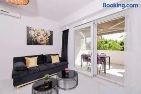 Apartments Elizabeth - Image 4