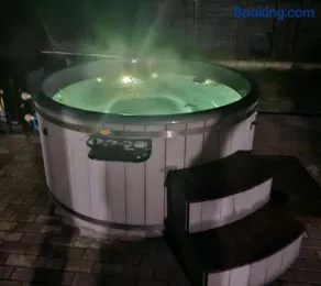Ferienhaus Dziwna 70qm bis 7 Gäste mit Fass-Sauna, Whirlpool, großer Terrasse, eingezäuntem Garten & bis zu 6 Hunde kostenlos - Image 2