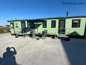 Seaside Chalet - Image 1