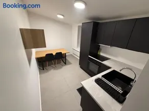 AURUM LIVING - Near Airport - Image 2
