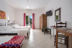 Spacious Studios Lefkada Mountain View Near Beach - Image 2