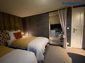 Agapanthus bed and breakfast - Image 5