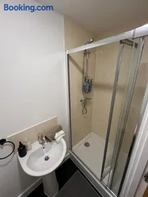 Opulent Stays - Image 5