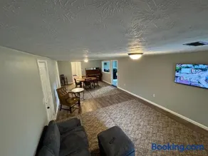 House on the Hill - Image 3