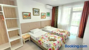 Luxury Lighthouse Golf Apartment - Image 4