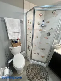 Private, Secure, Immaculate & Cozy Room - Image 3