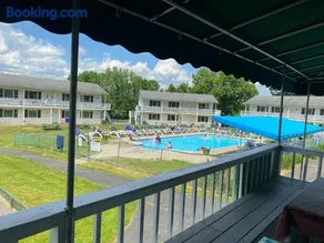 Gavin's Iris h Country Inn - Image 3