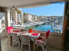 Port Frejus vue port, grand T2, 47m2, clim, piscine - Image 1