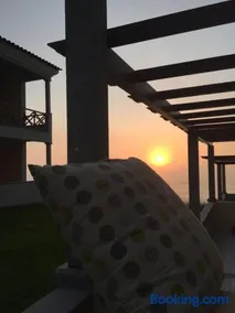 Sunset House With Seaview & Terrace by Vacationy - Image 3