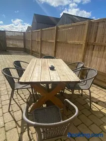 Woodland View with Hot Tub and Snooker Table - Image 4