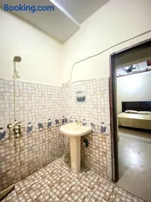 Comfy Stay Inn - Image 5