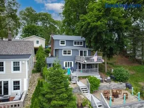 Portage Lakes Escape 5 Bedroom Lakefront with Kayaks - Image 1