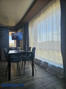 Apartment 22 - Image 4