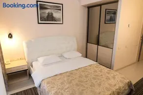 Staybridge Mini-Hotel in Most City PANORAMIC RIVER VIEW - Image 3