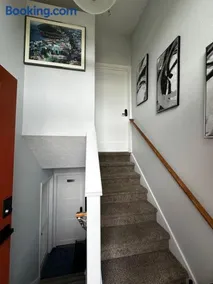 apartment unit - Image 2