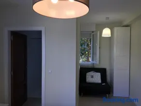 Casa con Jardín con 2 alojamientos, con jardines no compartidos y aparcamiento privado - Image 3