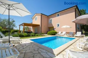 Apartments Antonac - Image 1