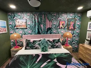 Kitschy Kottage - Image 3