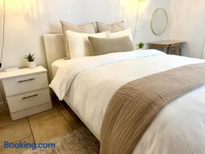 Private Guest Suite Near Hard Rock, Airport & Cruise Port - Image 3