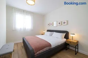 Urban Escape in Central Malaga by Stay Homy - Image 2
