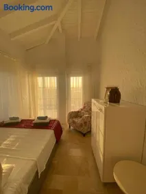 Delale Villa - Image 2