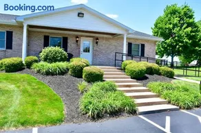 White Oak Lodge - Image 1
