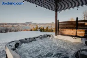 La Maison Laurentienne, Vue sur le fleuve ,Spa et Sauna - Image 5