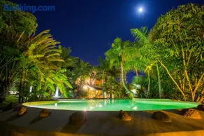 Indonesian Palace Luxurious Boutique - Image 5