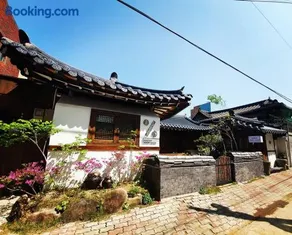 Percent Guesthouse - Image 4