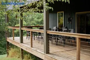 Duct-Tape Lodge - Image 2