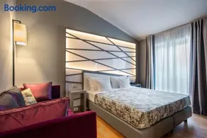 Fortyfive Squared Hotel - Image 3